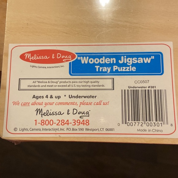 Melissa & Doug UNDERWATER wooden jigsaw puzzle - Picture 2 of 4